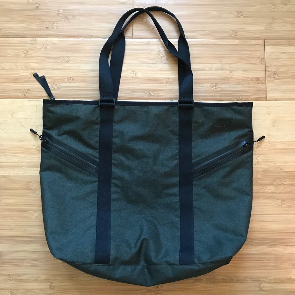 Nike Azeda 2.0 Premium Tote
